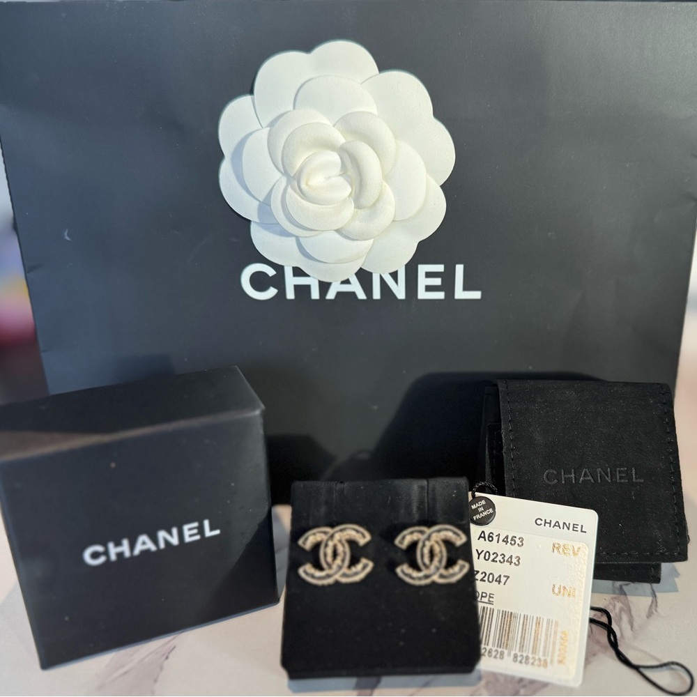 Chanel Earrings - Picture 2 of 12